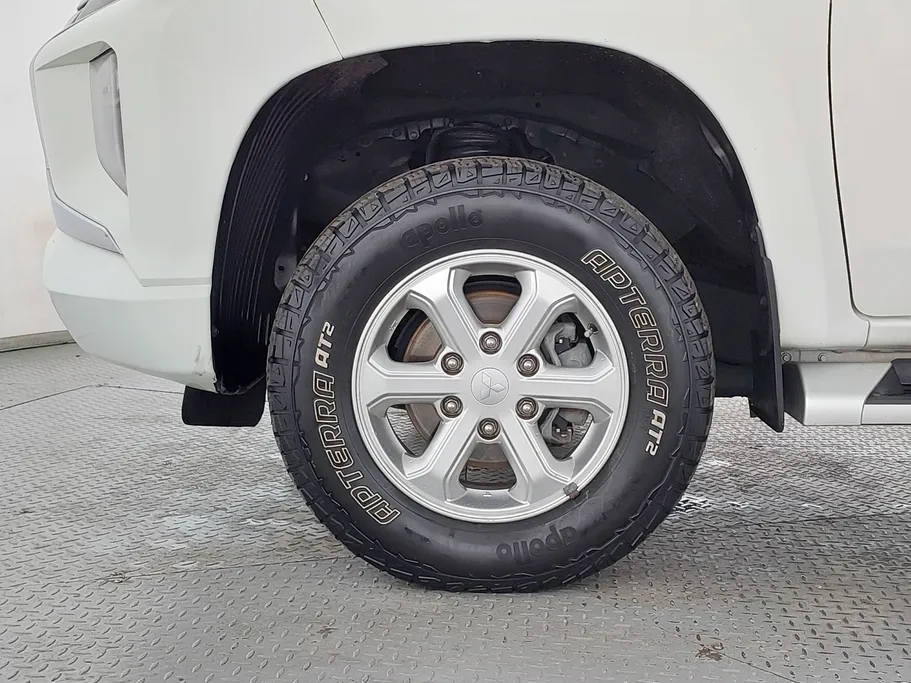 2022 ميتسوبيشي L200 DC 4x4 Diesel 