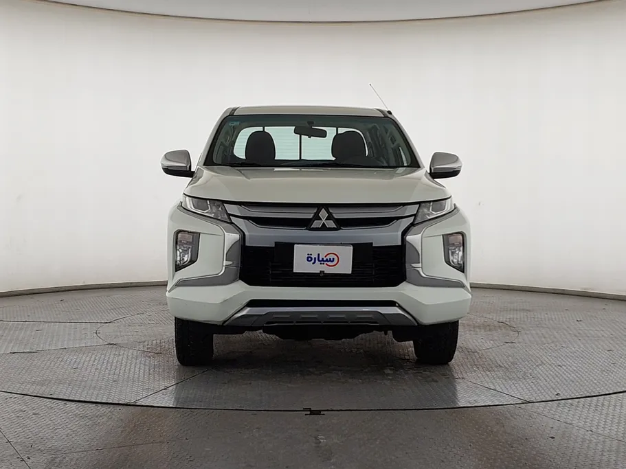 2022 ميتسوبيشي L200 DC 4x4 Diesel 