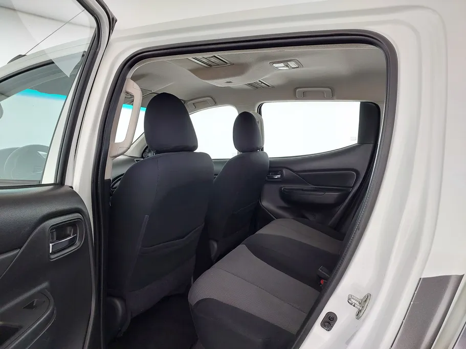 2022 ميتسوبيشي L200 DC 4x4 Diesel 