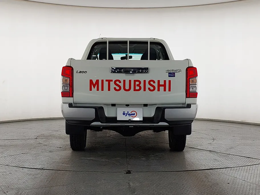 2022 ميتسوبيشي L200 DC 4x4 Diesel 