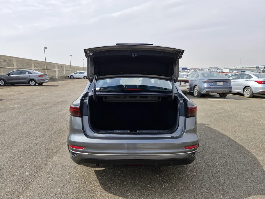 2023 Geely Emgrand GF 