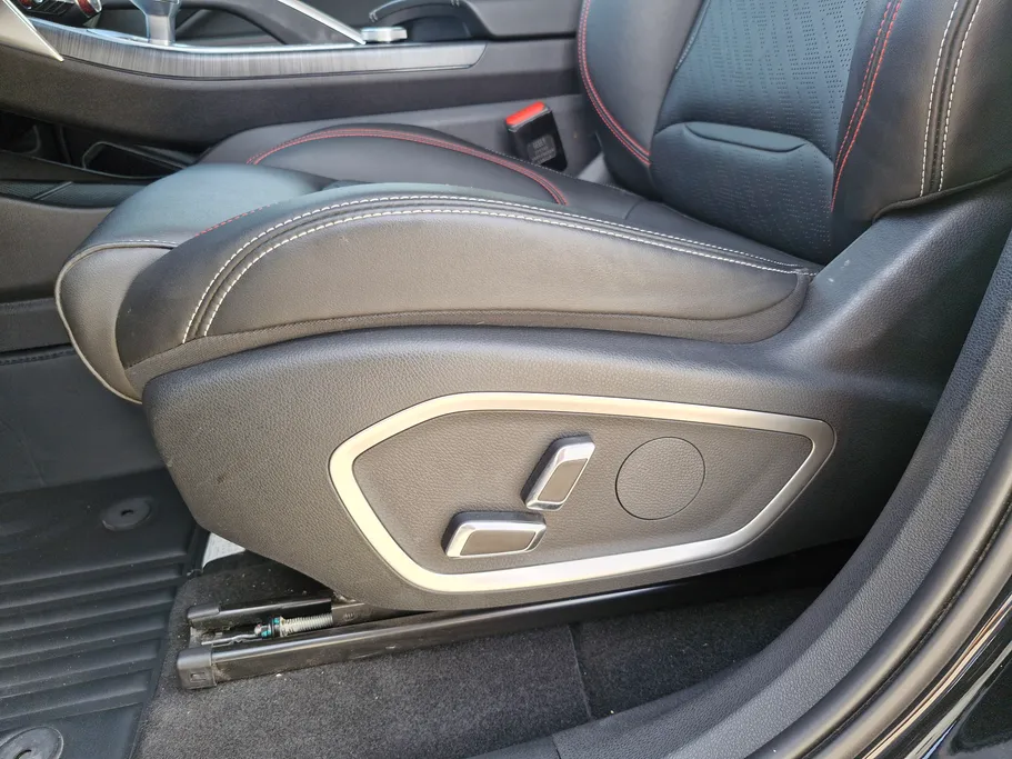 2025 Geely TUGELLA Luxury GL 