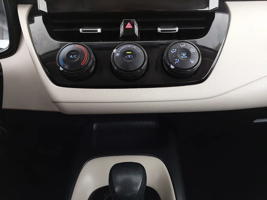 تويوتا كورولا XLI 2022 