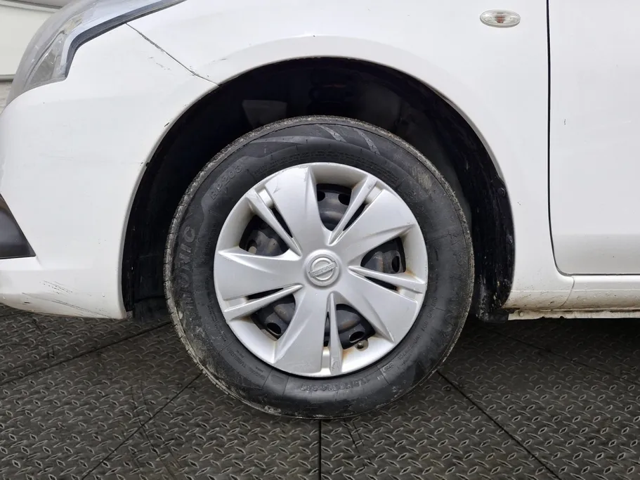 2020 Nissan Sunny SV 