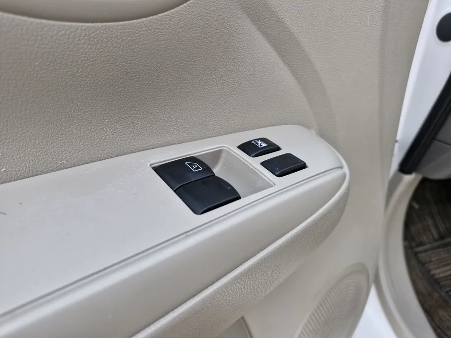 2020 Nissan Sunny SV 