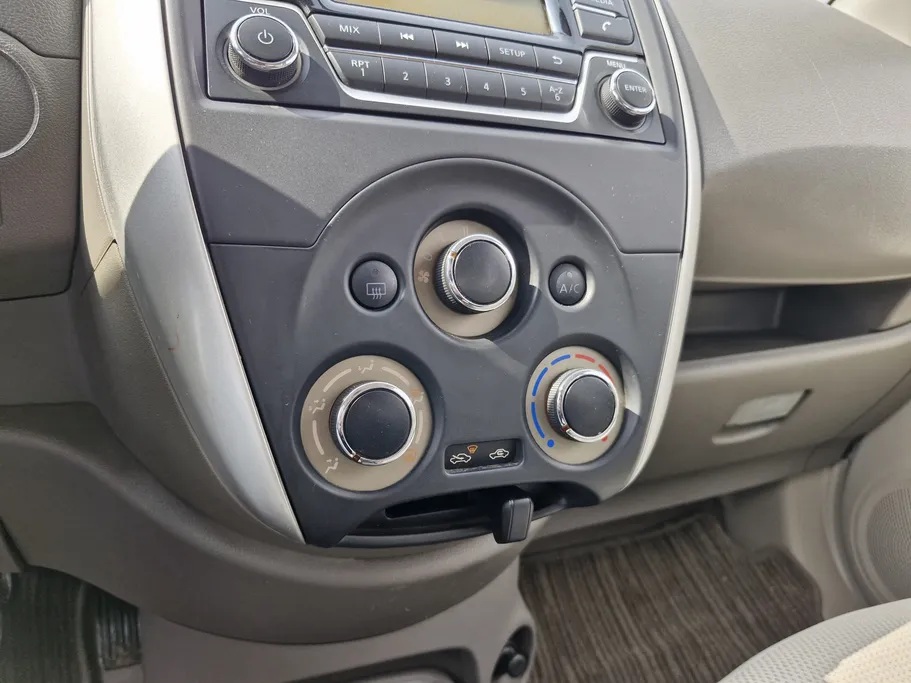 2020 Nissan Sunny SV 