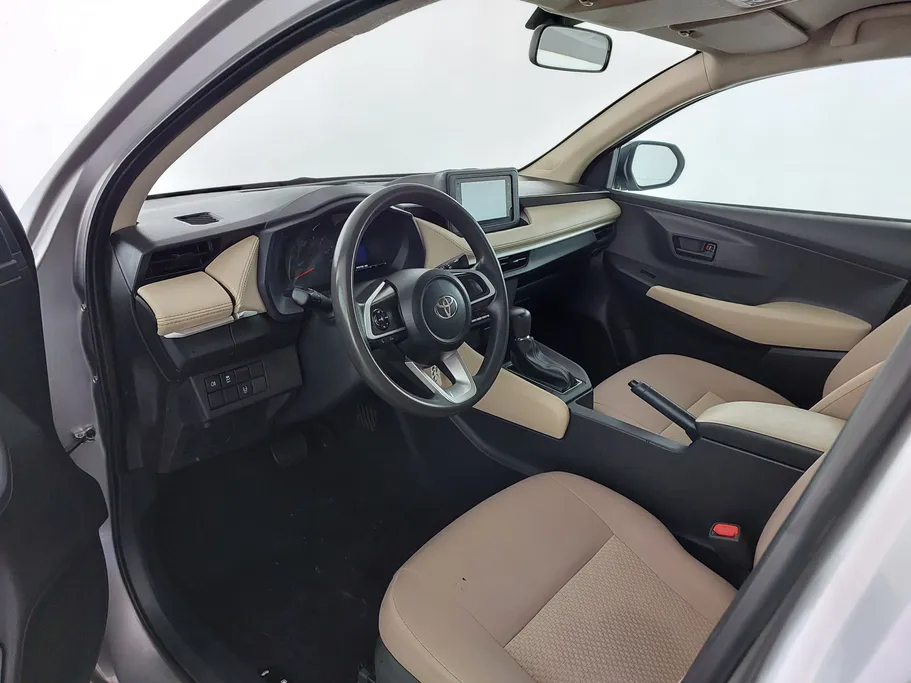 2024 Toyota Yaris  Y 