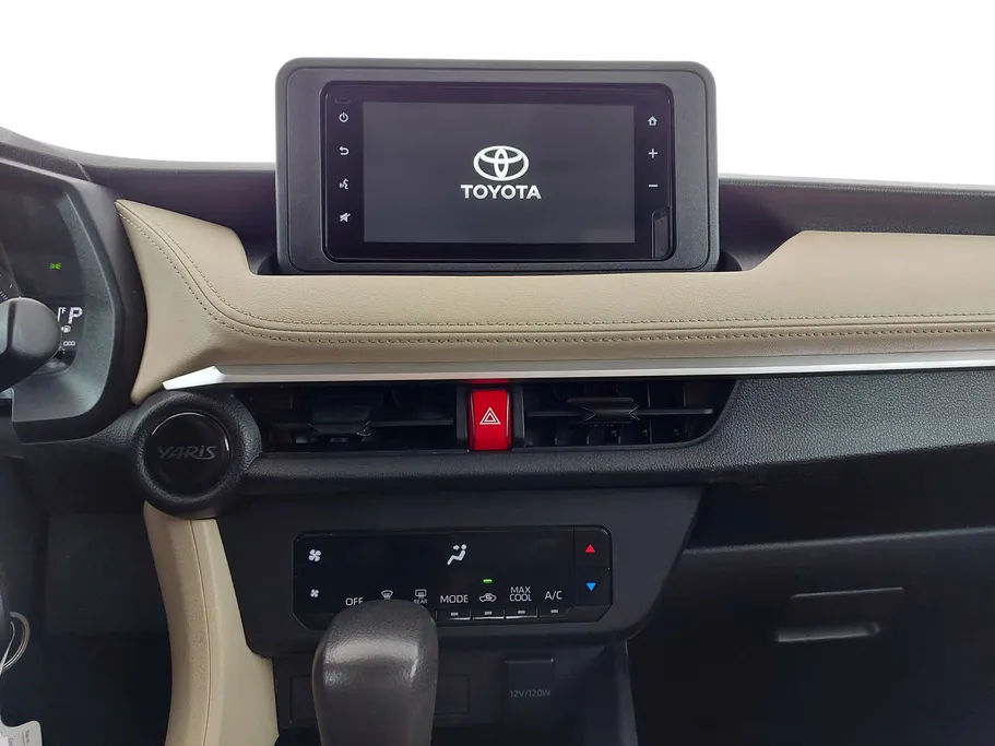 2024 Toyota Yaris  Y 