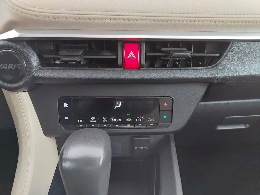 2024 Toyota Yaris  Y 