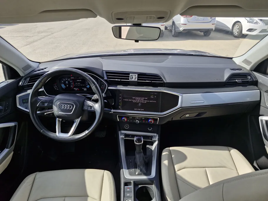 2023 Audi Q3 35 TFSl 