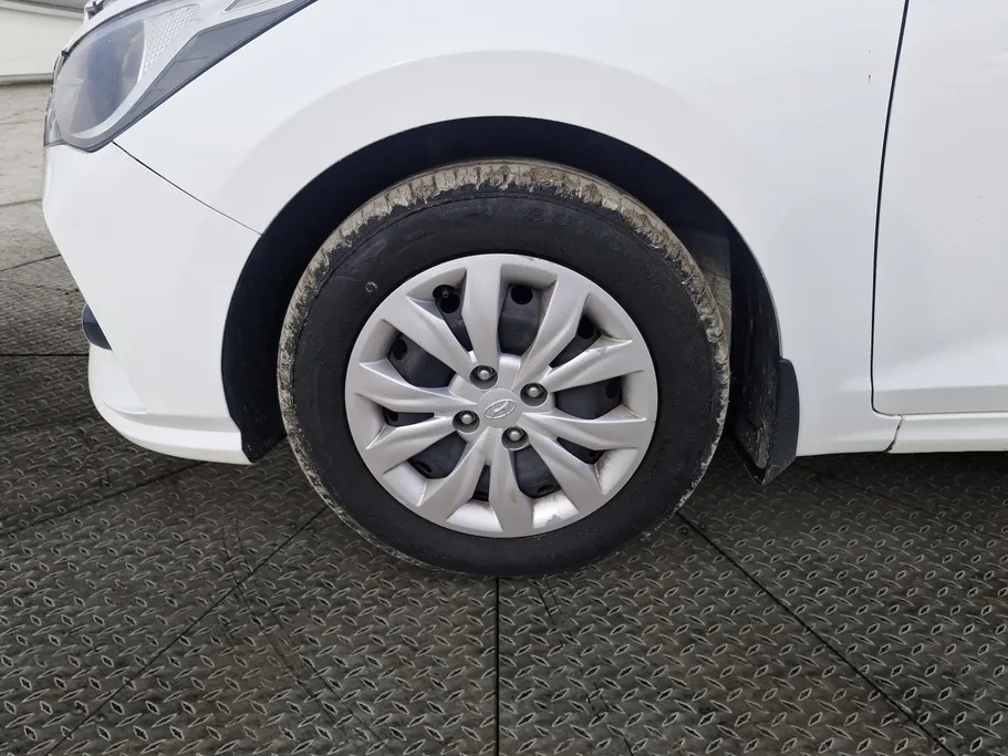 2021 Hyundai Accent Smart 