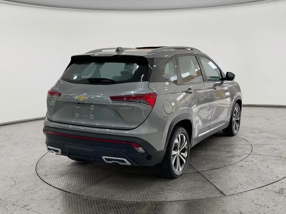 شفروليه كابتيفا Premier 2026 