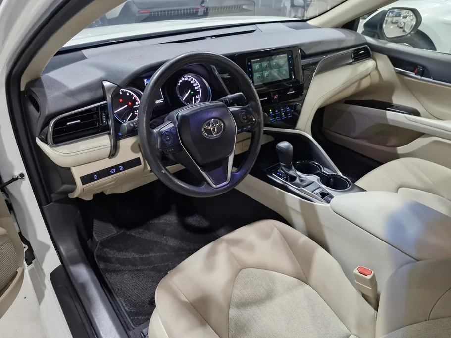 2022 Toyota Camry  LE 