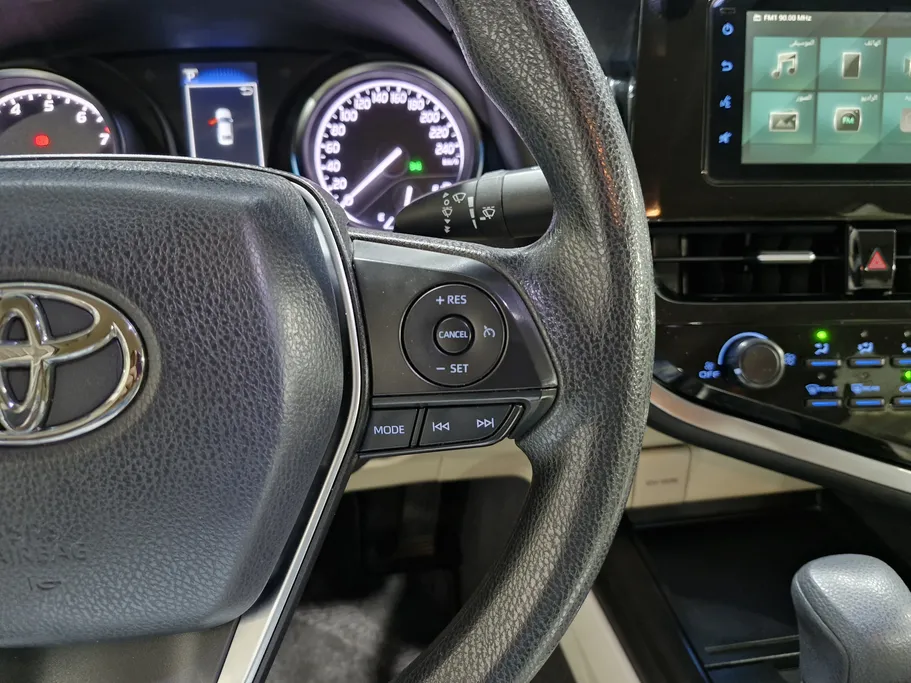 2022 Toyota Camry  LE 