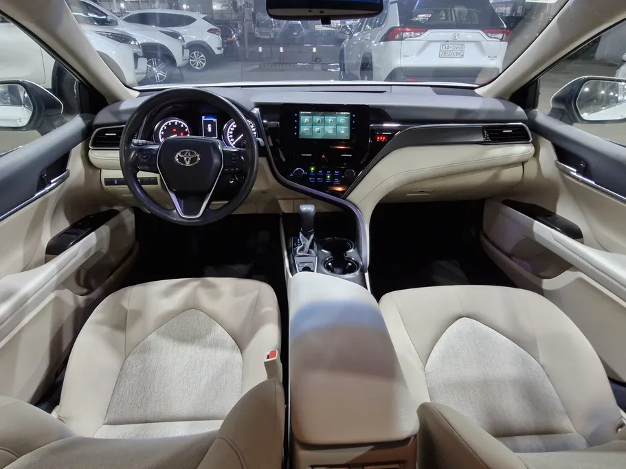2022 Toyota Camry  LE 