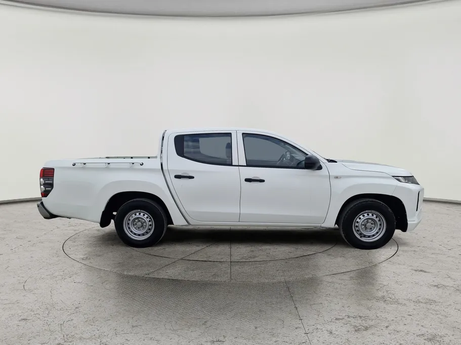 ميتسوبيشي L200 DC 4x2 2021 