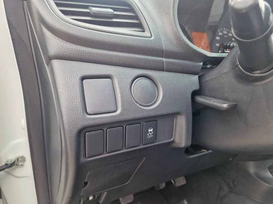 ميتسوبيشي L200 DC 4x2 2021 