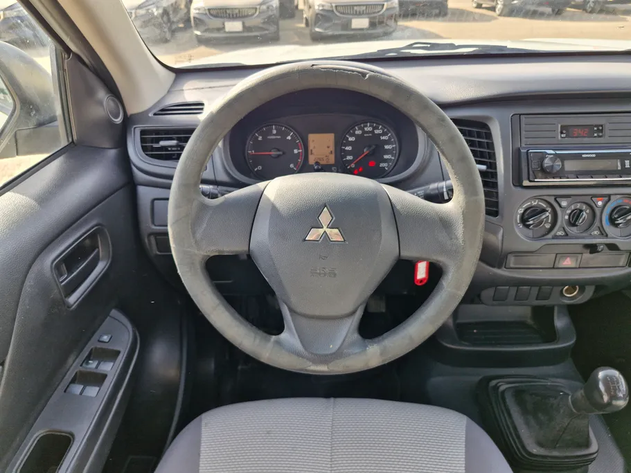 2021 Mitsubishi L200 DC 4x2 