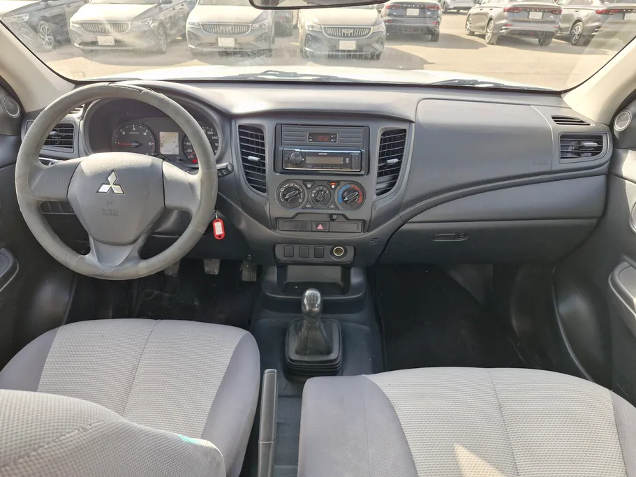 2021 Mitsubishi L200 DC 4x2 
