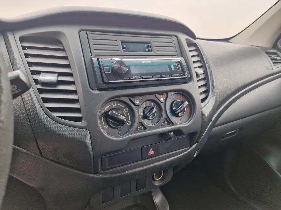 ميتسوبيشي L200 DC 4x2 2021 