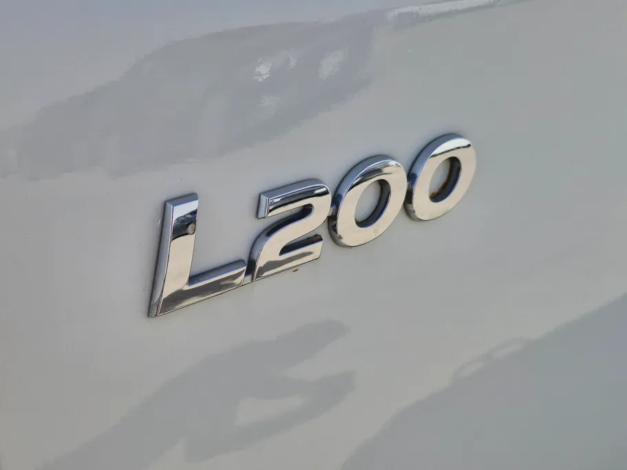 2021 Mitsubishi L200 DC 4x2 
