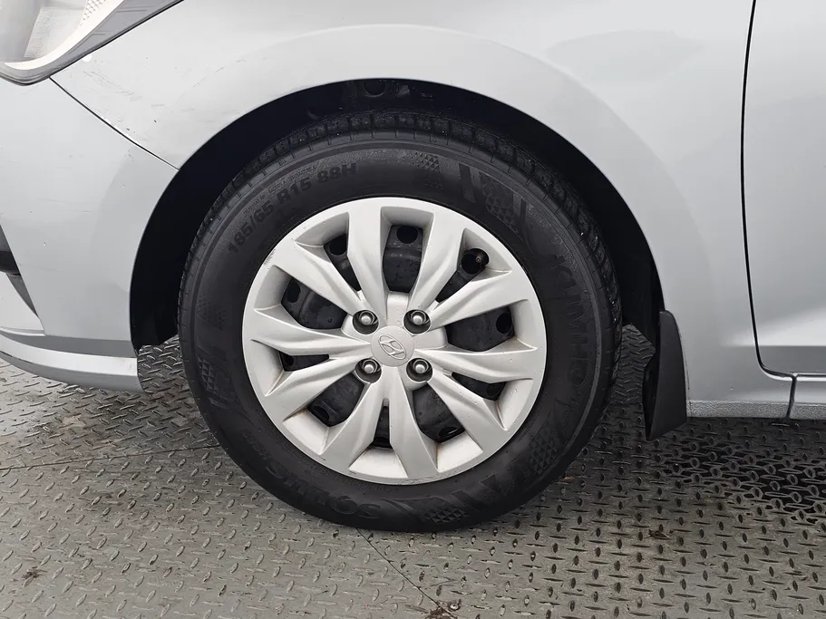 هيونداي اكسنت سمارت 2023 