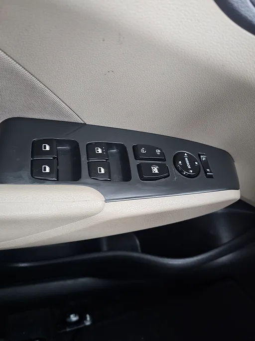 هيونداي اكسنت سمارت 2023 