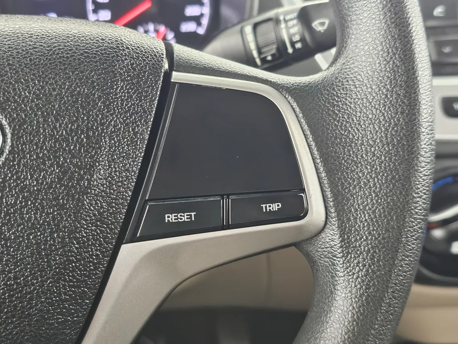 هيونداي اكسنت سمارت 2023 