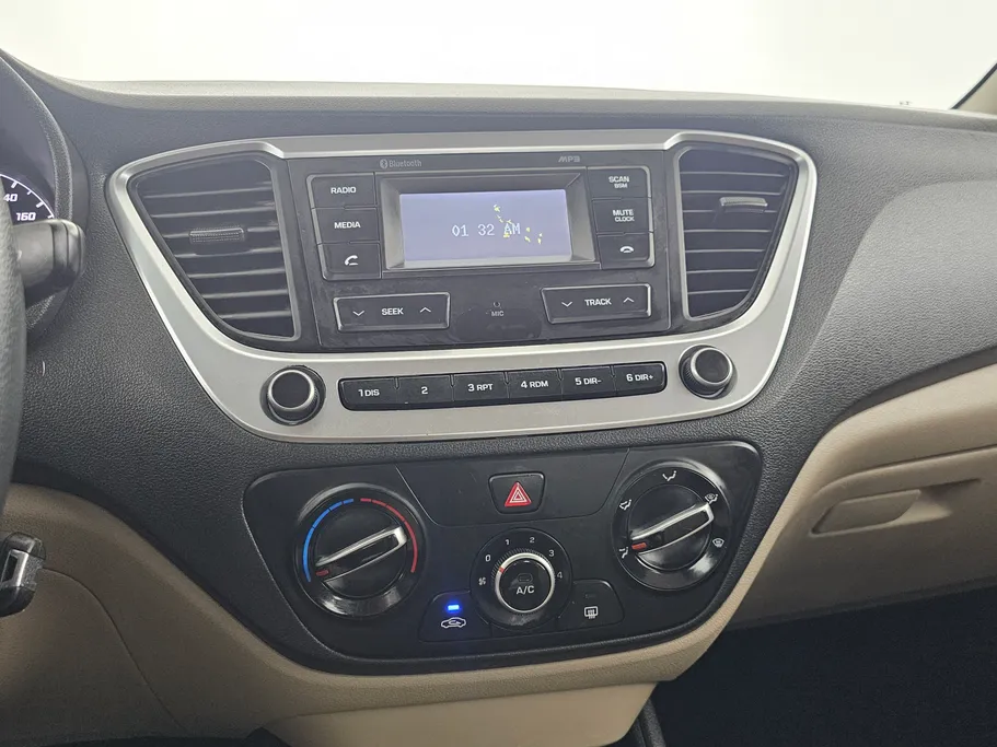 هيونداي اكسنت سمارت 2023 