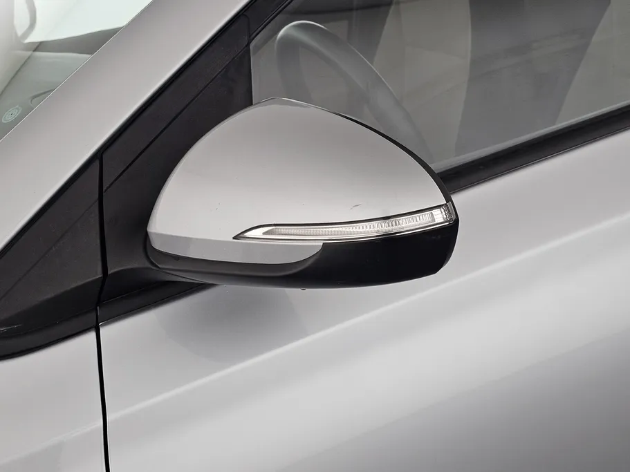 هيونداي اكسنت سمارت 2023 