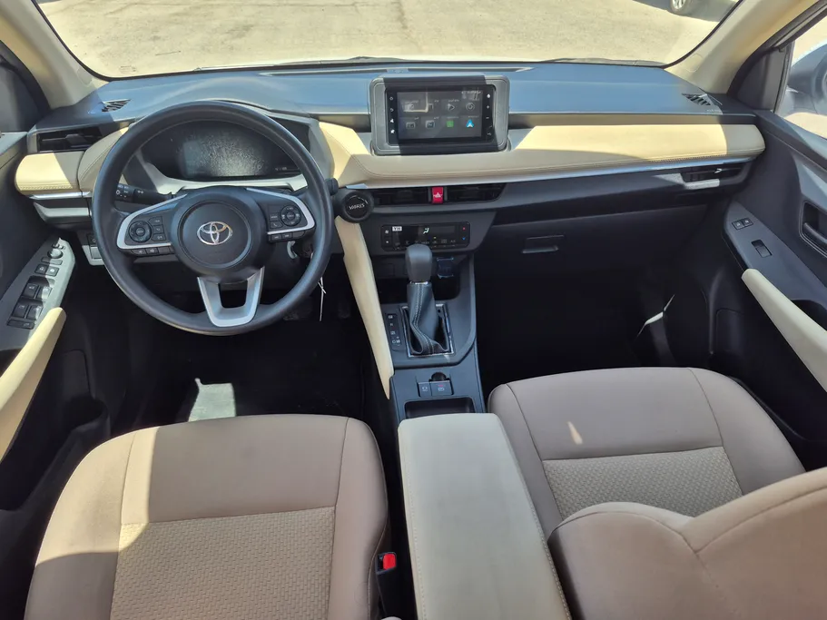 2024 Toyota Yaris  Y Plus 