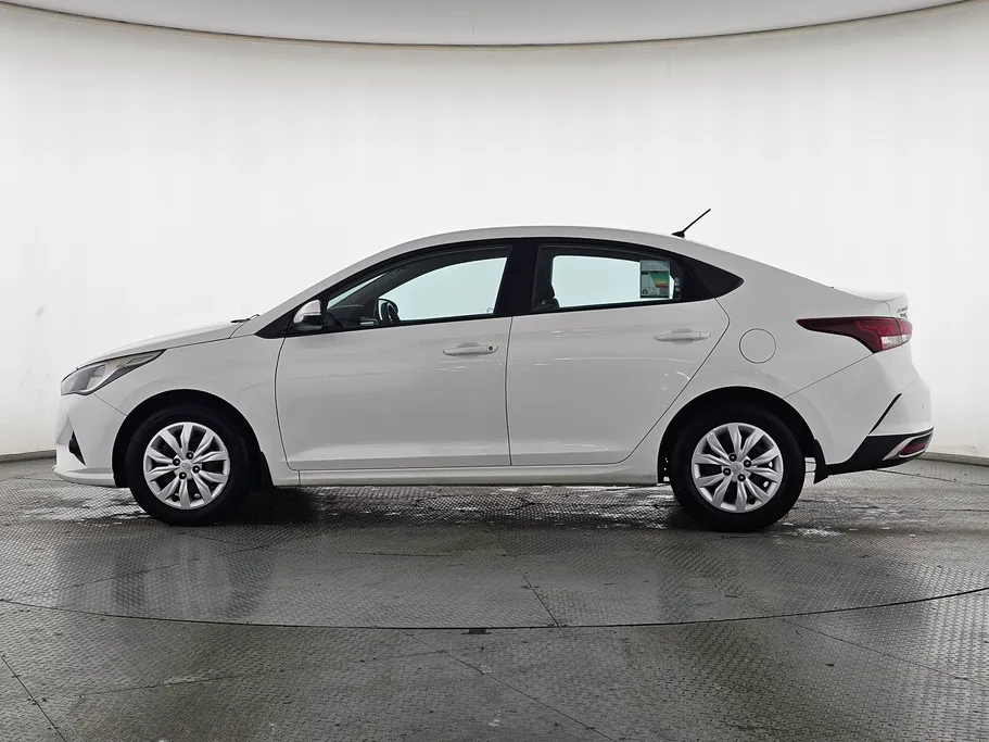 2022 Hyundai Accent Smart 