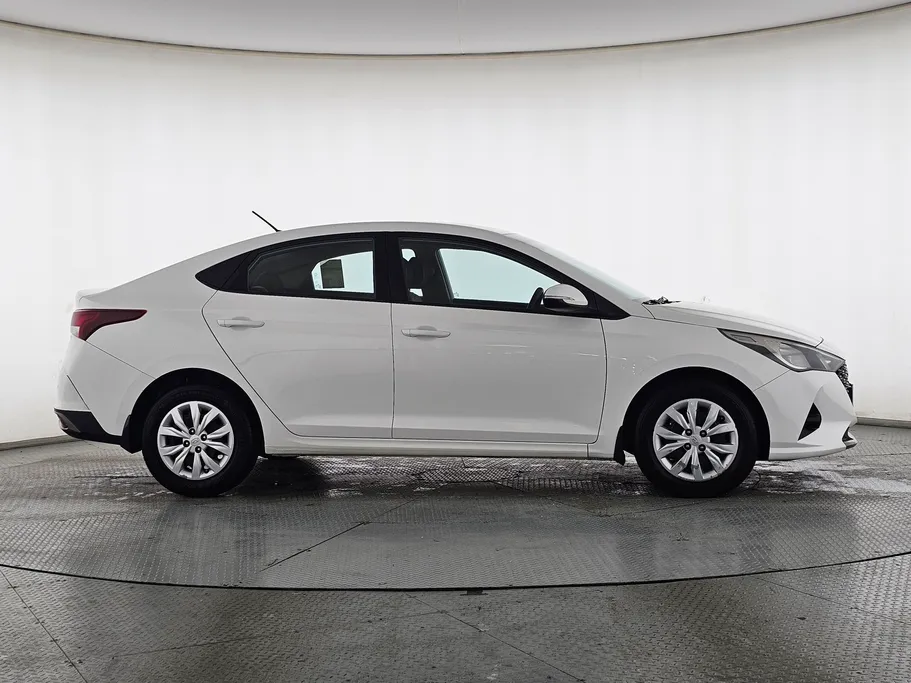 2022 Hyundai Accent Smart 