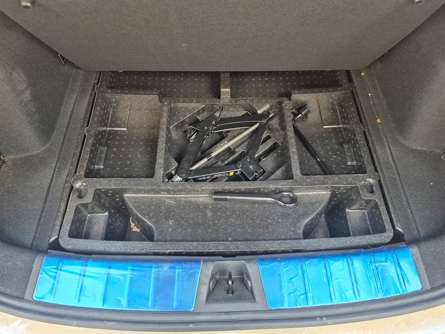 جيلي كول راي Plus 2023 