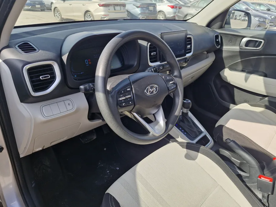 2024 Hyundai Venue Smart 