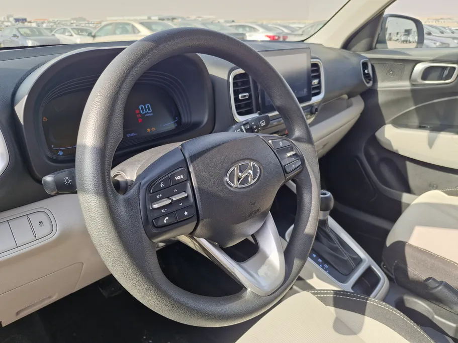 2024 Hyundai Venue Smart 