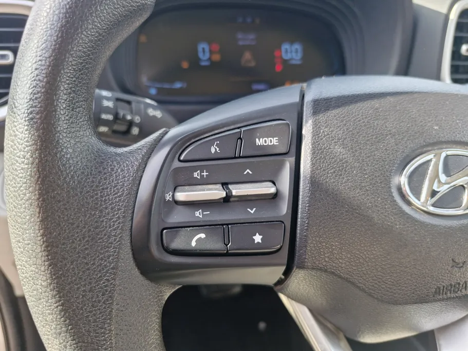 2024 Hyundai Venue Smart 