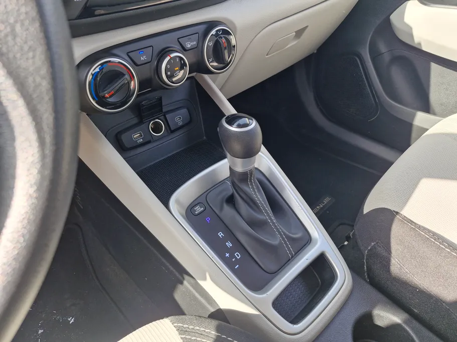 2024 Hyundai Venue Smart 