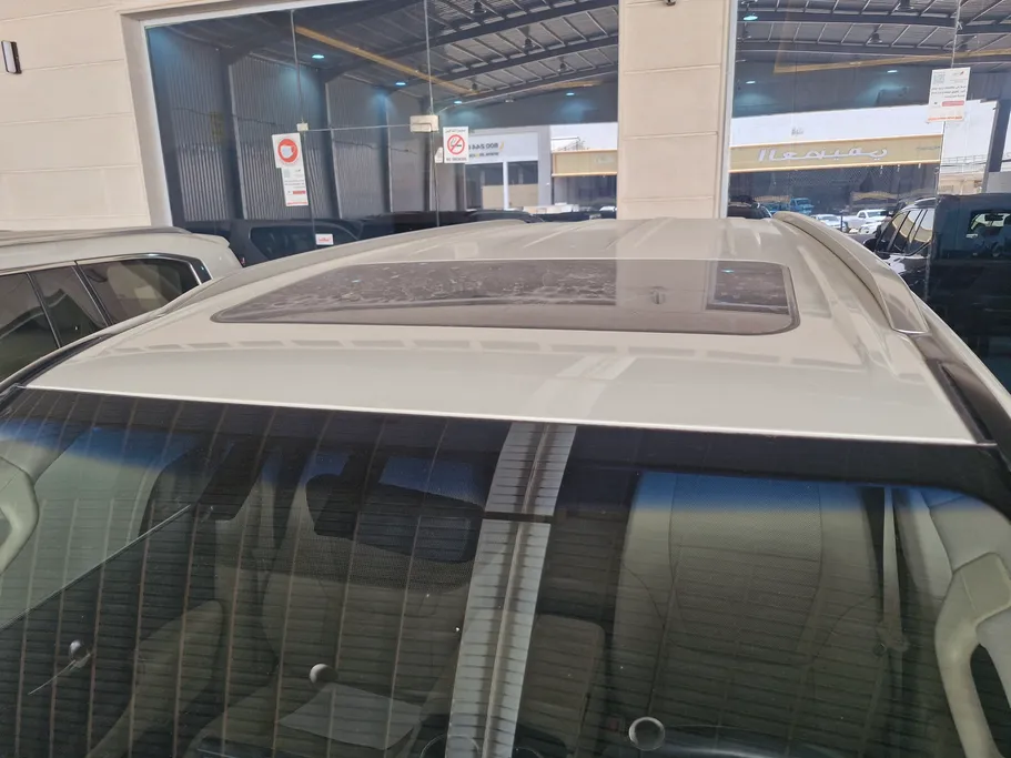 تويوتا لاندكروزر VXR 2023 