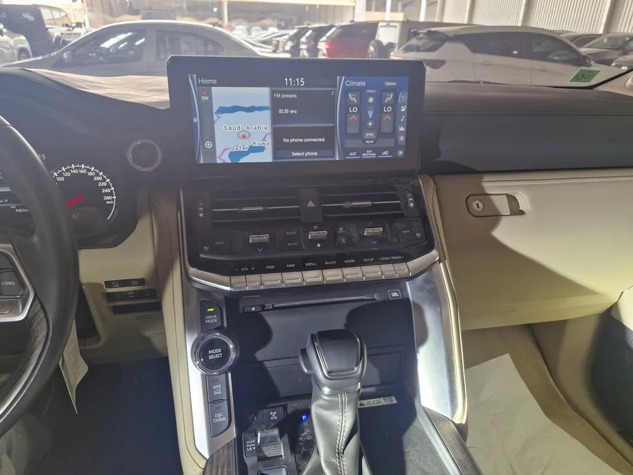 تويوتا لاندكروزر VXR 2023 