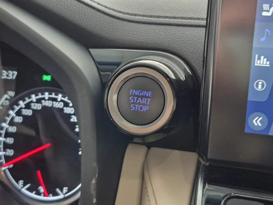 2023 Toyota Land Cruiser VX 