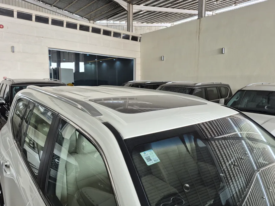 2023 Toyota Land Cruiser VX 