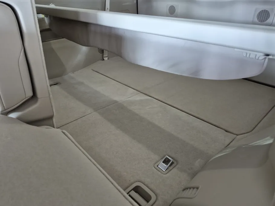 2023 Toyota Land Cruiser VX 