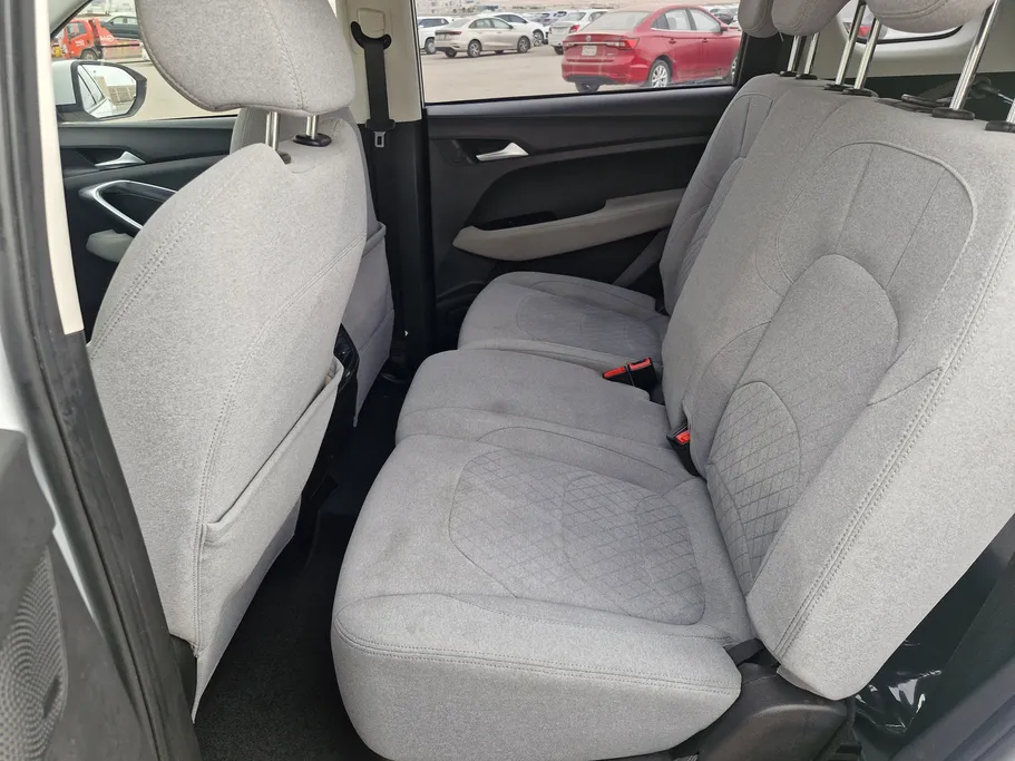 2024 Chevrolet Captiva LS 