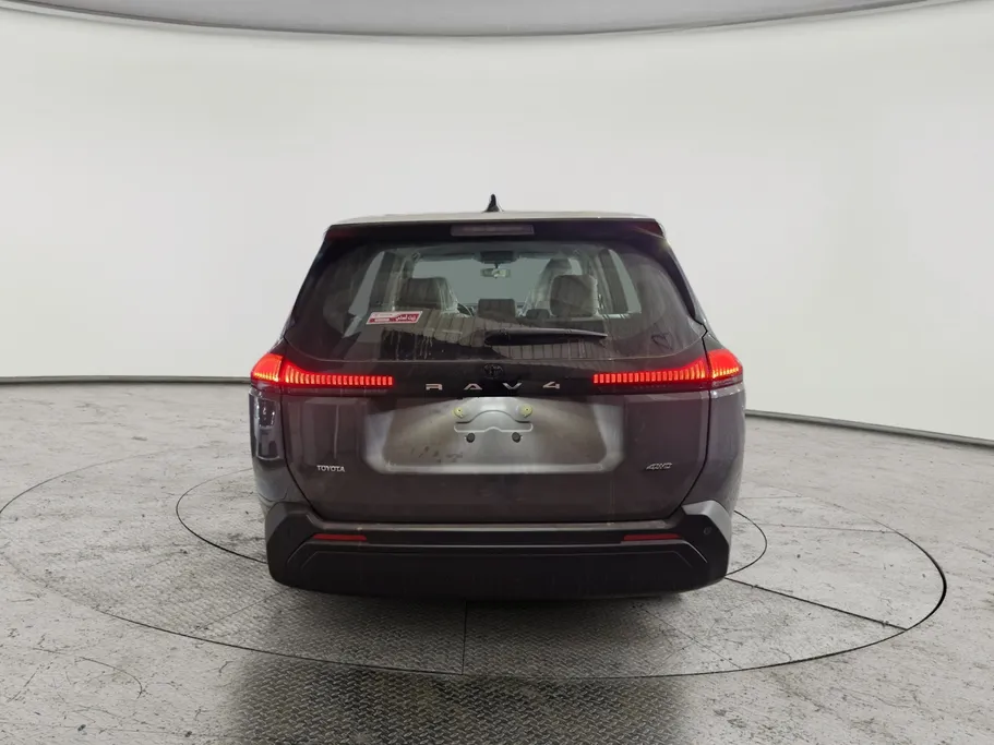 تويوتا راف فور LE 2026 