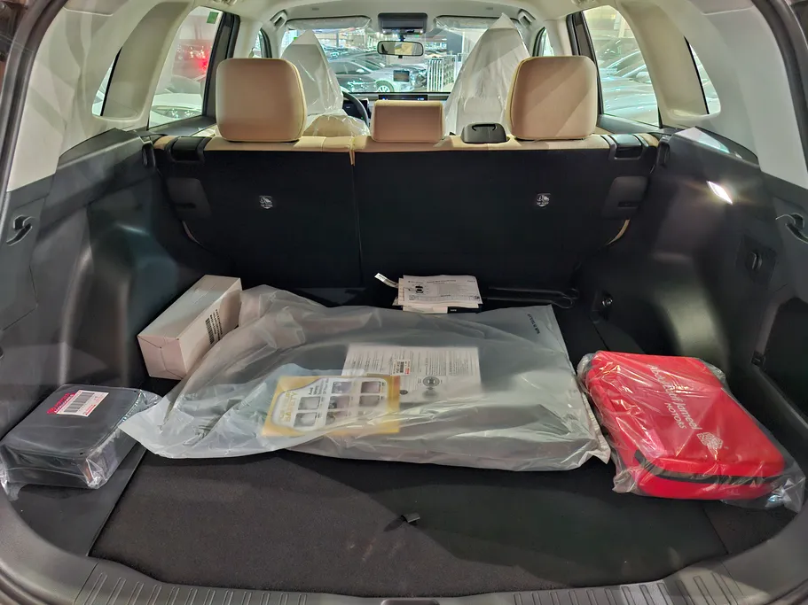 تويوتا راف فور LE 2026 