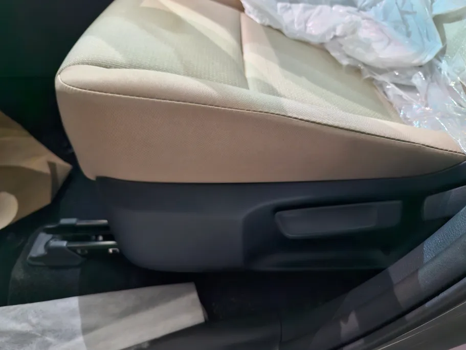 تويوتا راف فور LE 2026 