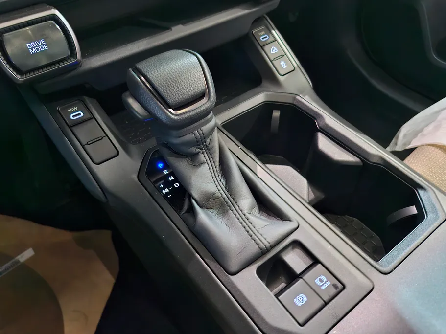 تويوتا راف فور LE 2026 