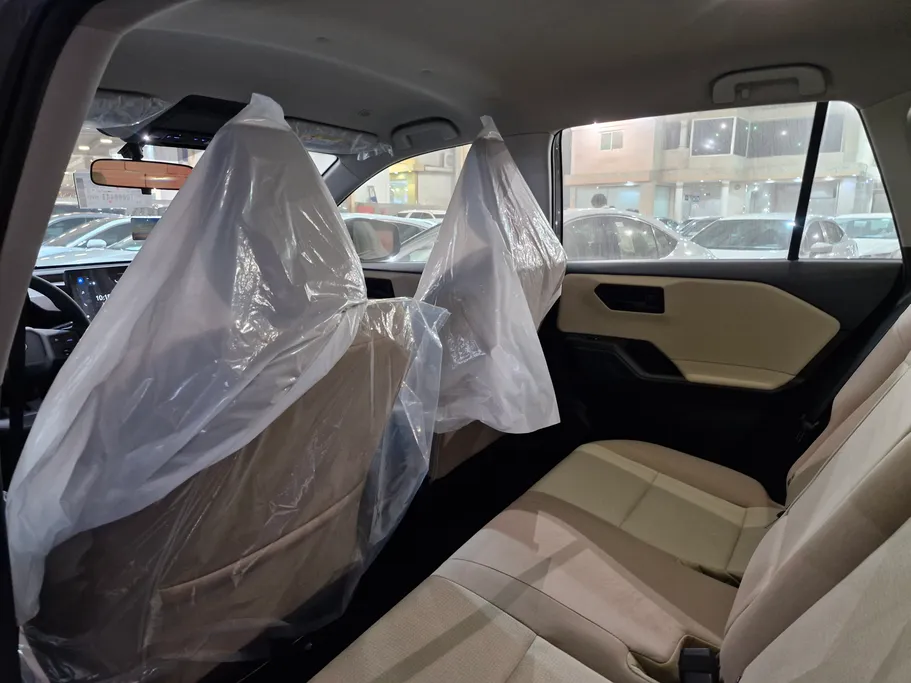 تويوتا راف فور LE 2026 