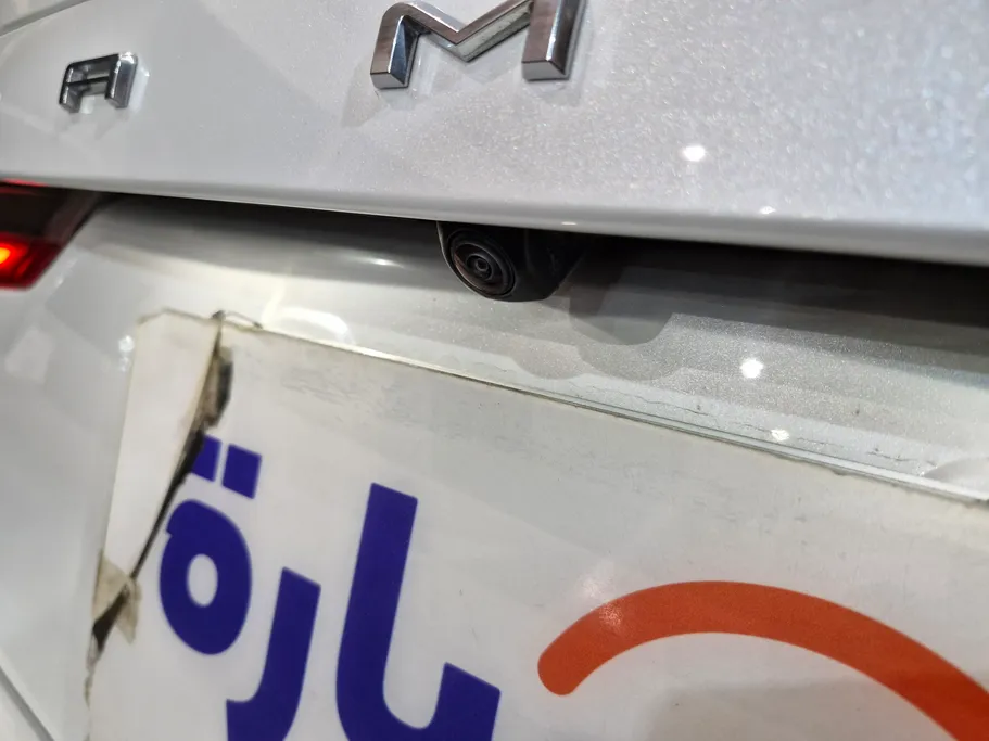 تويوتا كامري LE 2025 